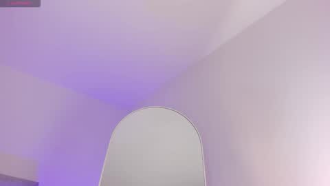 Snapshot of antonellaa_gomez chatting on 09.24.25 Antonellaa online show from 09.24.25