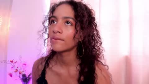 AntonellaHall  online show from 04.22.26