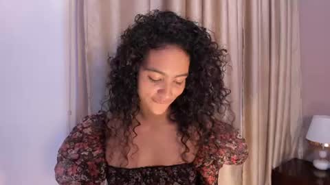 Snapshot of antonellahall_ chatting on 06.12.26 AntonellaHall online show from 06.12.26