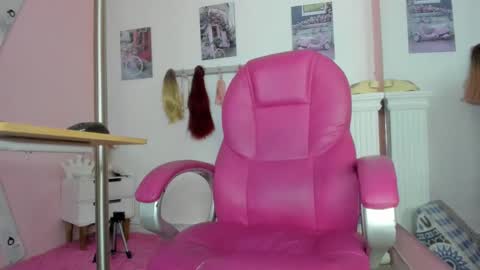 ANTONELLA online show from 02.04.25