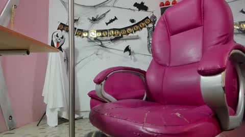 ANTONELLA online show from 10.19.25