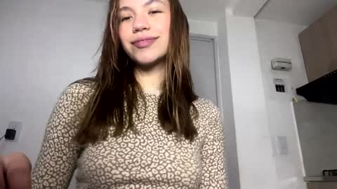 Snapshot of antonellarossii_ chatting on 12.12.24 Antonella online show from 12.12.24
