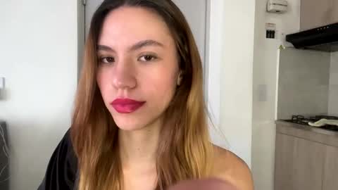 Snapshot of antonellarossii_ chatting on 02.12.25 Antonella online show from 02.12.25