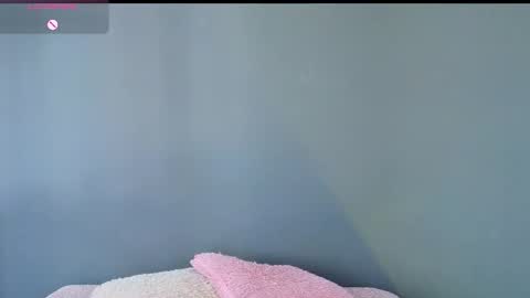 Snapshot of antonellarossii_ chatting on 11.17.25 Antonella online show from 11.17.25