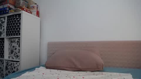 Snapshot of antoniamartin1 chatting on 09.11.25 Antonia online show from 09.11.25