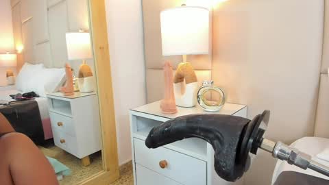 Antonia online show from 02.07.25