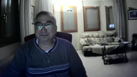 Snapshot of antonio2605 chatting on 01.19.25 Antonio online show from 01.19.25