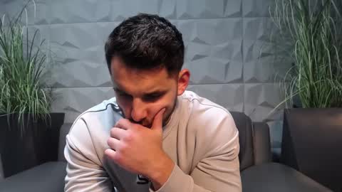 HI My name is Antonio online show from 01.12.25