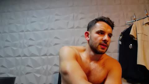 HI My name is Antonio online show from 09.12.25