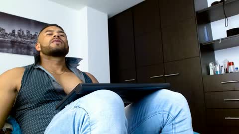 ANTONY D ANGELO online show from 01.12.25