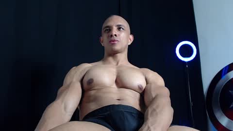 Snapshot of antonywebb94 chatting on 02.25.25 Instagram miguelangel1802 online show from 02.25.25