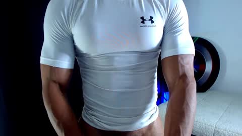 Snapshot of antonywebb94 chatting on 09.11.25 Instagram miguelangel1802 online show from 09.11.25