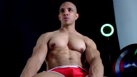 Snapshot of antonywebb94 chatting on 09.19.25 Instagram miguelangel1802 online show from 09.19.25