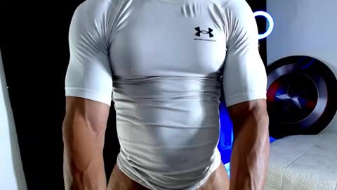 Snapshot of antonywebb94 chatting on 11.02.25 Instagram miguelangel1802 online show from 11.02.25