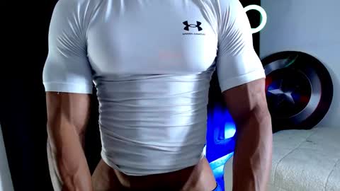 Snapshot of antonywebb94 chatting on 11.11.25 Instagram miguelangel1802 online show from 11.11.25