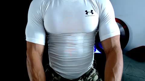 Snapshot of antonywebb94 chatting on 02.01.26 Instagram miguelangel1802 online show from 02.01.26