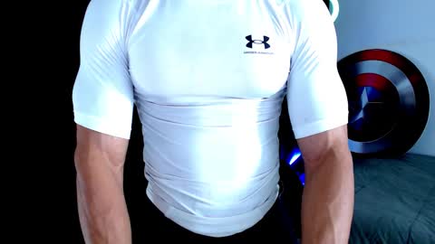 Snapshot of antonywebb94 chatting on 02.02.26 Instagram miguelangel1802 online show from 02.02.26