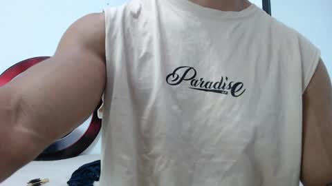 Snapshot of antonywebb94 chatting on 04.01.26 Instagram miguelangel1802 online show from 04.01.26