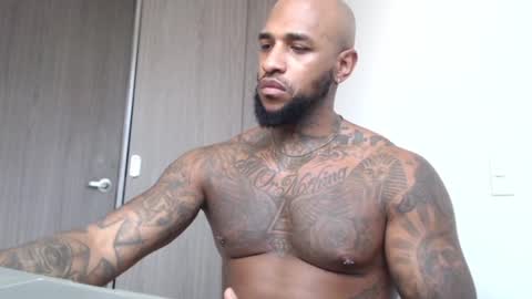 Snapshot of antwanblack11 chatting on 11.14.25 antwanblack11 online show from 11.14.25