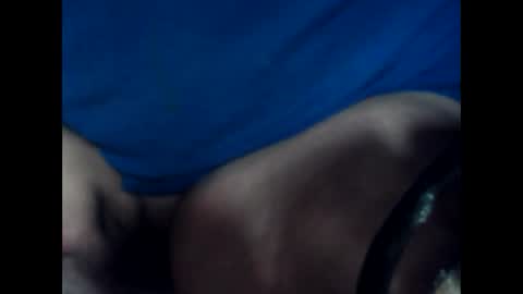 Snapshot of antxon12 chatting on 12.23.25 antxon12 online show from 12.23.25