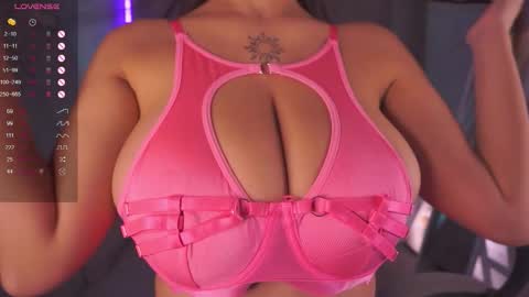  Sunday - start 0400 PM GMT -4 online show from 11.15.25