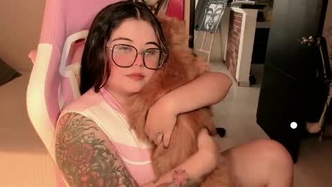  Independent model  online show from 05.22.26