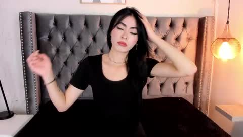 Snapshot of anya_belth chatting on 06.18.26 anya_belth online show from 06.18.26
