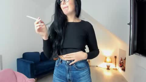 Anya online show from 12.04.25