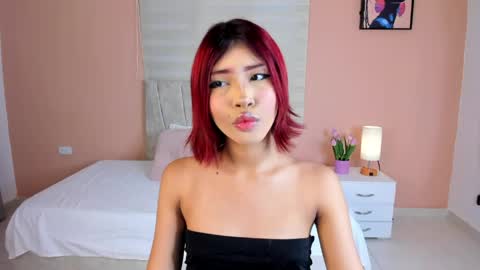 Snapshot of anya_nekoo chatting on 04.22.26 Anya online show from 04.22.26