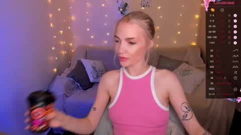 Anya online show from 09.10.25