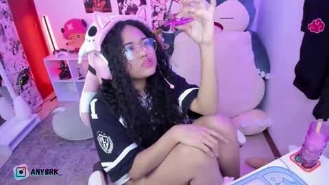 Any online show from 09.24.25