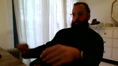 Snapshot of apc_3 chatting on 12.09.24 apc_3 online show from 12.09.24