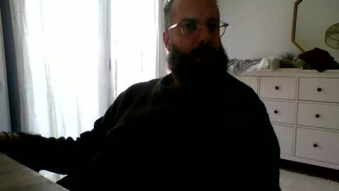 Snapshot of apc_3 chatting on 12.23.24 apc_3 online show from 12.23.24