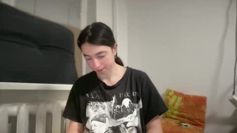 Snapshot of aphr0dite22 chatting on 03.16.26 aphr0dite22 online show from 03.16.26