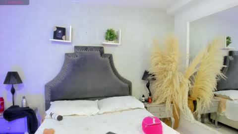 Snapshot of aphroditesweet chatting on 03.11.26 aphrodite online show from 03.11.26