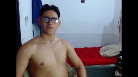 Snapshot of apolo1sex24 chatting on 04.16.26 steven online show from 04.16.26