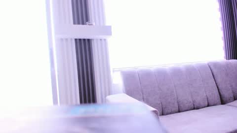 Snapshot of apolo_bianco_ chatting on 03.09.25 APOLO online show from 03.09.25