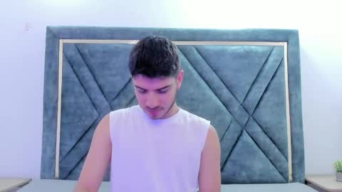 Snapshot of apolo_grayy chatting on 02.18.26 Apolo Grayy online show from 02.18.26