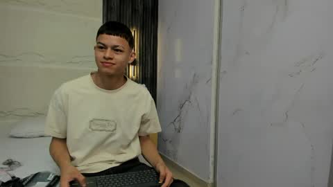   online show from 04.19.26