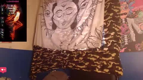 Snapshot of apolo_s chatting on 10.16.25 Andres online show from 10.16.25