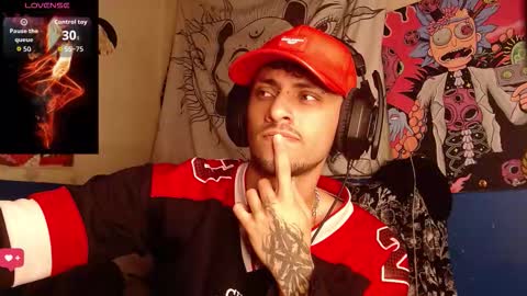 Snapshot of apolo_s chatting on 11.28.25 Andres online show from 11.28.25