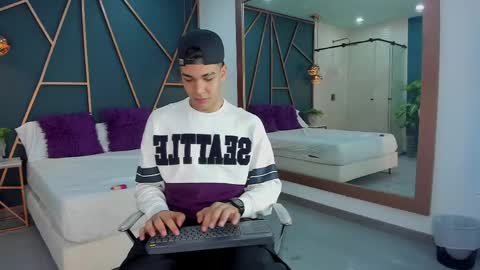 Snapshot of apolojackson2 chatting on 05.26.26 apolojackson2 online show from 05.26.26