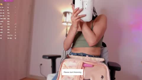 Snapshot of apoteosis_ chatting on 12.28.24 Apo online show from 12.28.24