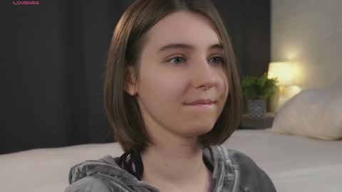 Meghan online show from 04.12.26