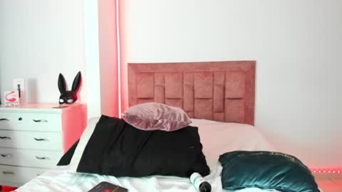 april collinsxx online show from 05.15.26