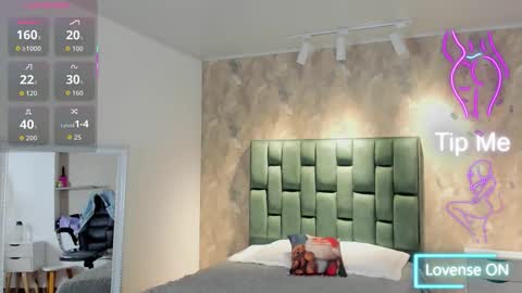  April  online show from 11.14.25