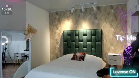  April  online show from 12.02.25