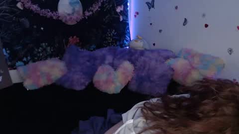 Snapshot of april_l6 chatting on 11.20.25 april_l6 online show from 11.20.25