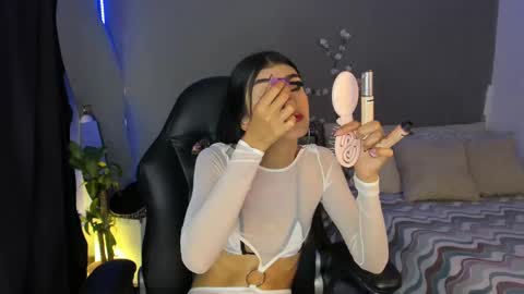 Snapshot of april_scarlett chatting on 02.13.25 Scarlett Independent Model online show from 02.13.25