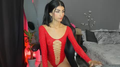 Snapshot of april_scarlett chatting on 02.17.25 Scarlett Independent Model online show from 02.17.25